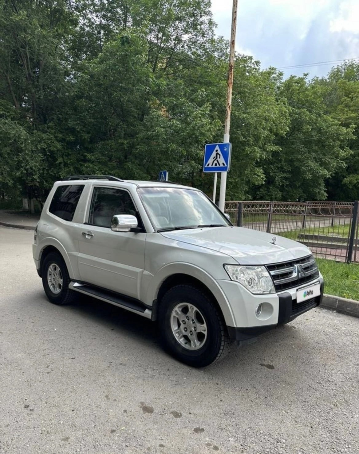 Mitsubishi Pajero - в ДНР ЛНР