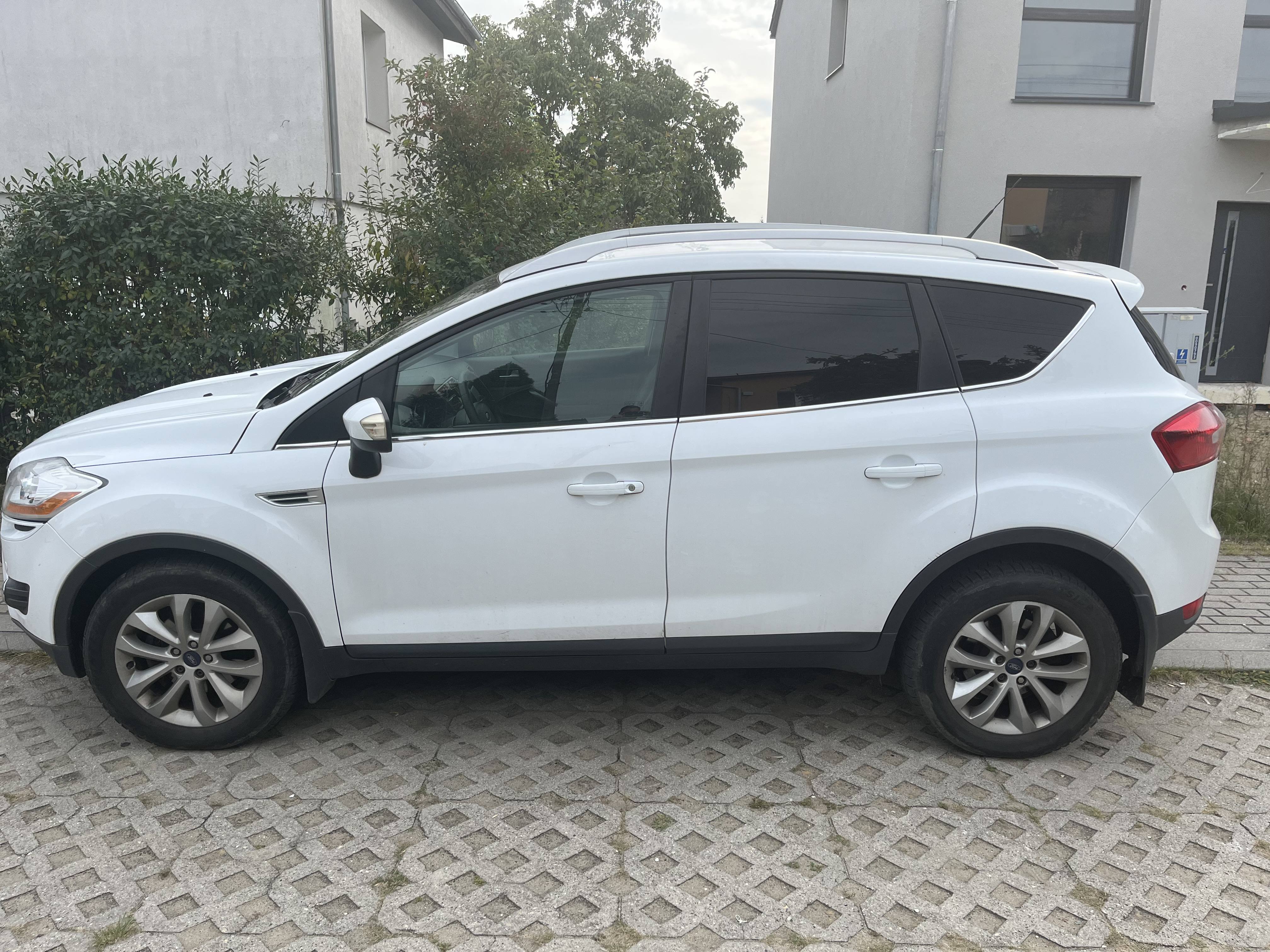 Ford Kuga - в ДНР ЛНР